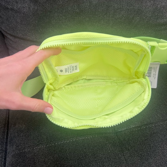 Lululemon Athletica Neon Green Crossbody Bag - Picture 2 of 4